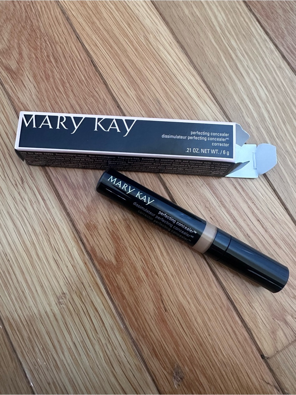 Mary Kay Perfecting Concealer - Light Bronze